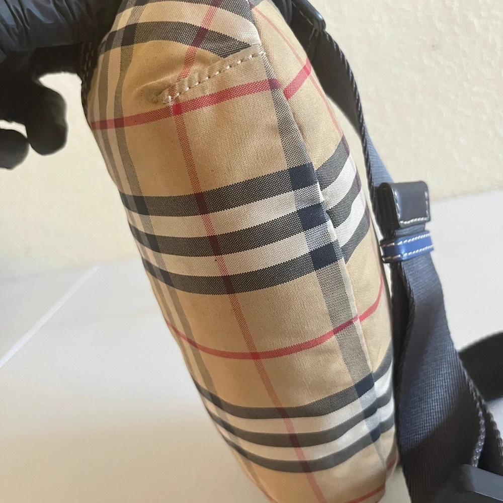 Burberry waist bag - Picture 6 of 13